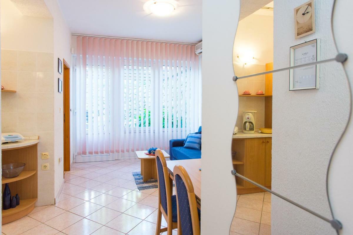 2-Bedroom Apartment 300M From Beach In Punat Exterior foto