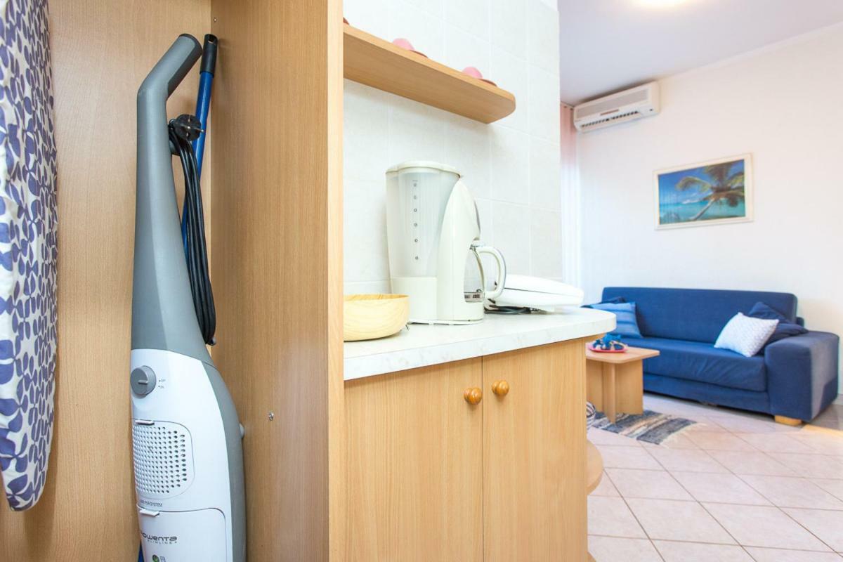 2-Bedroom Apartment 300M From Beach In Punat Exterior foto