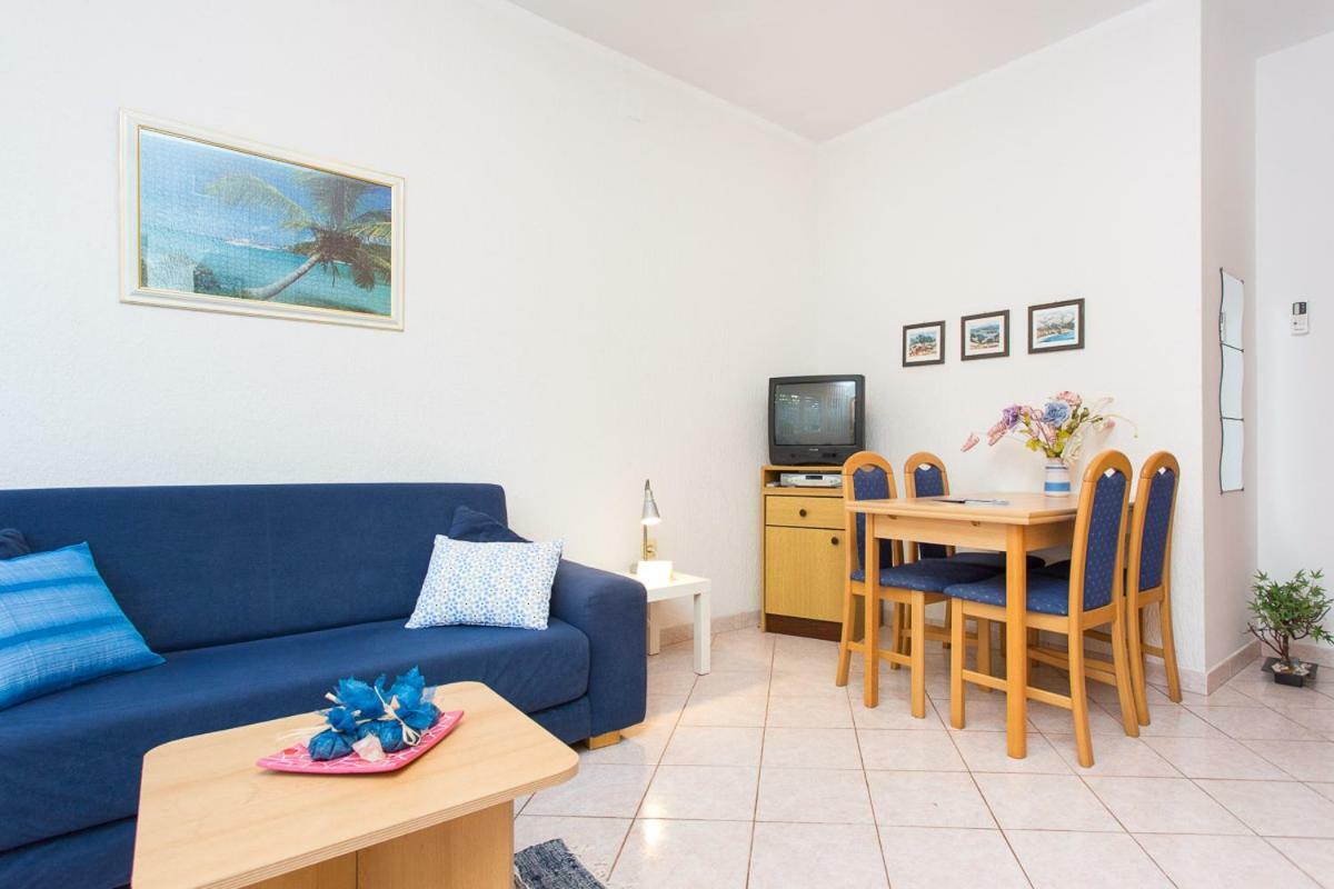 2-Bedroom Apartment 300M From Beach In Punat Exterior foto